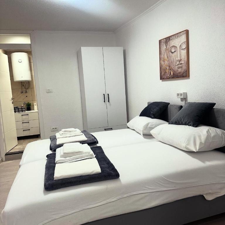 Mira Apartmani - One-Bedroom Apartment - 12