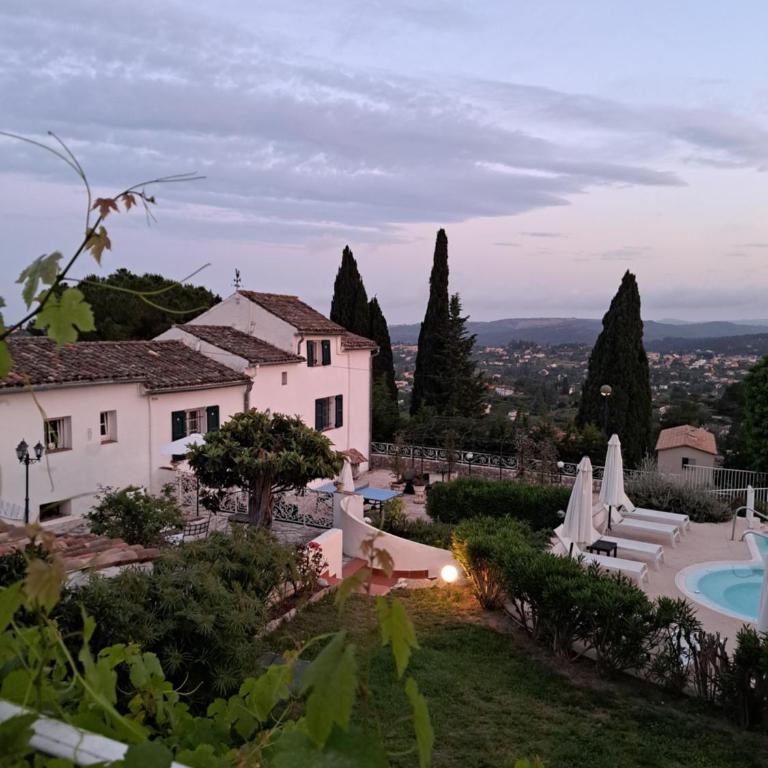 Le Hameau - Suite Junior avec Terrasse - 9