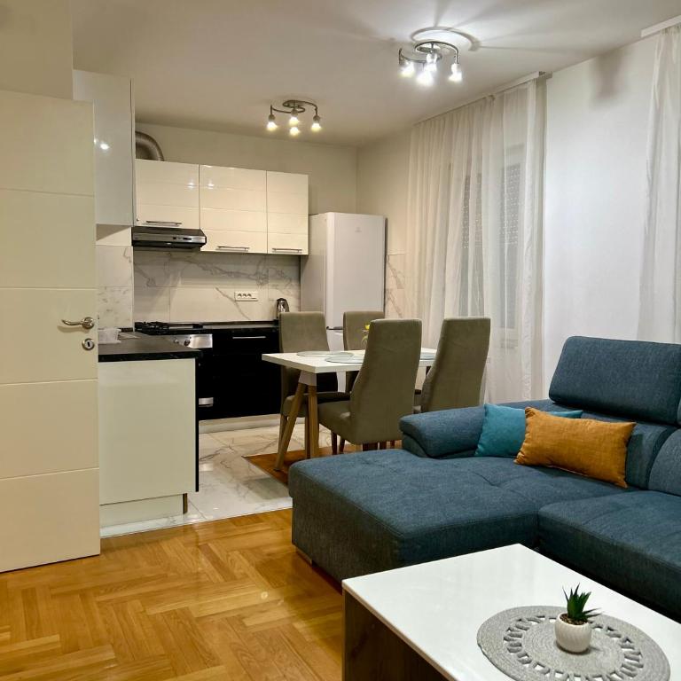 Centrum Apartman - Two-Bedroom Apartment - 8