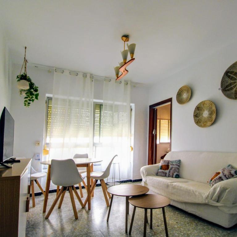 Three bedrooms in La Caleta - Apartamento de 3 dormitorios - 3