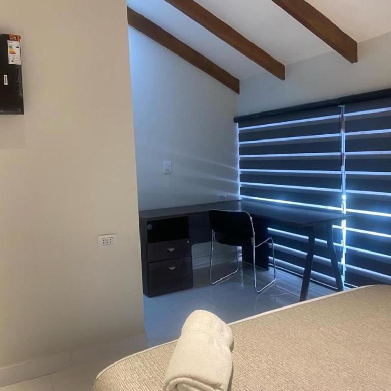 Hostal Center - Habitación Cuádruple Superior - 5