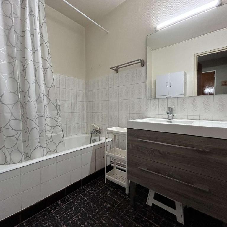 Confort à la montagne, studio spacieux 4 pers., centre Montgenèvre - FR-1-330D-99 - Appartement (4 Adultes) - 7