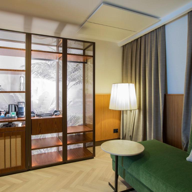 Circle6 Rome - Junior Suite - 3