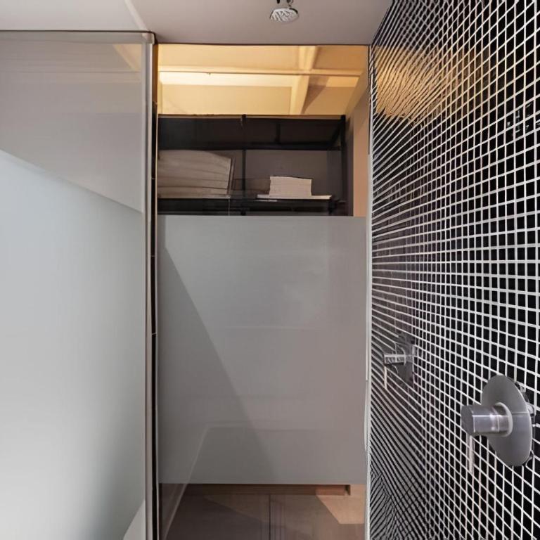 5G 702 - Loft clásico y fresco cerca de Provenza - Apartamento - 5