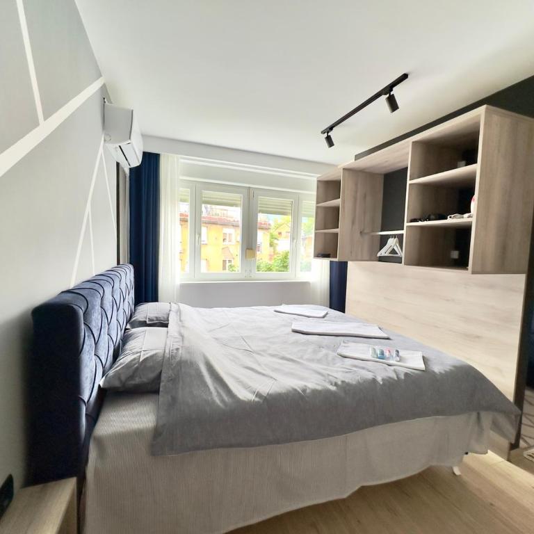 Lux Apartments NK - Old Town - Studio Apartment with King Bed - 15
