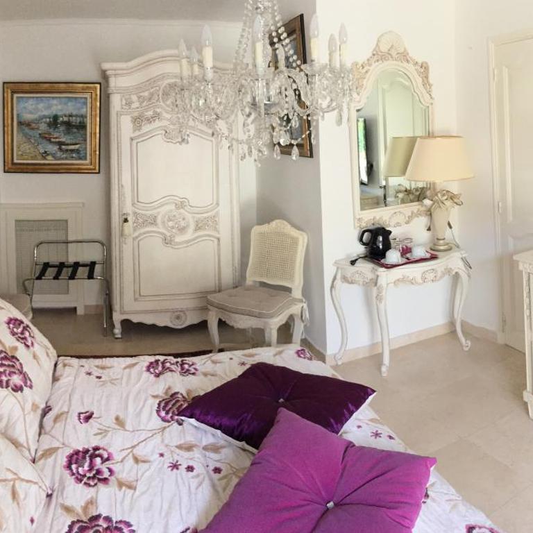 La Bergerie B&B - Chambre Lit King-Size - Vue sur Jardin - 5