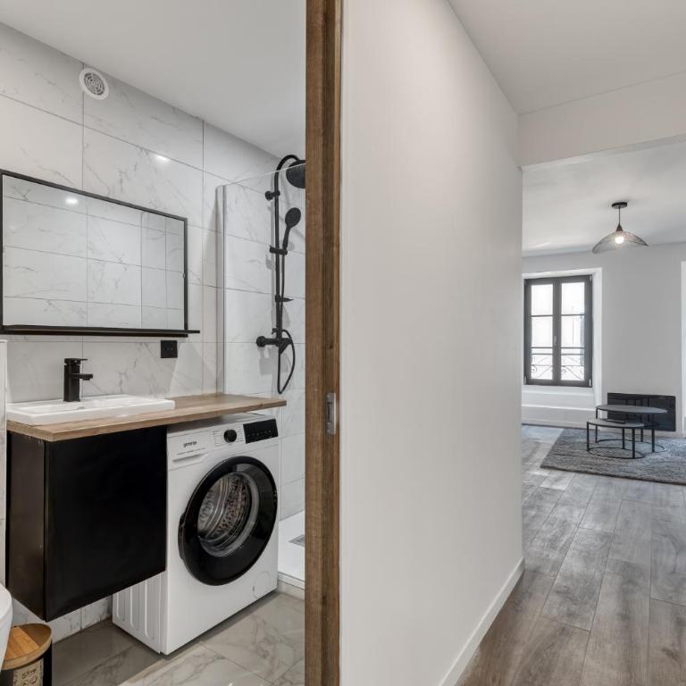 Studio de charme rénové calme et lumineux - Monolocale - 9