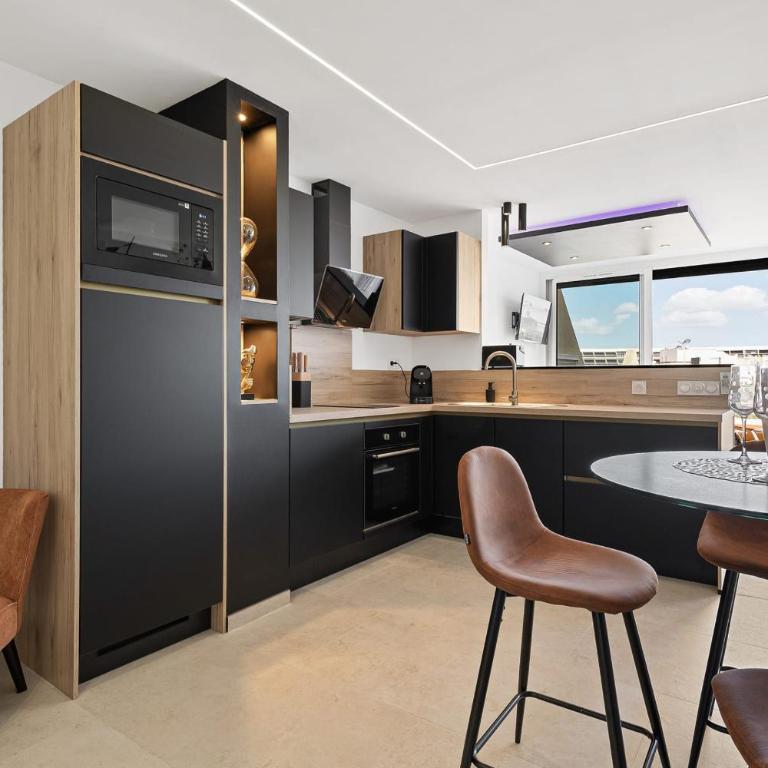 Tiffanys Heliopolis Design & premium apartment with terrace - Apartment - 1