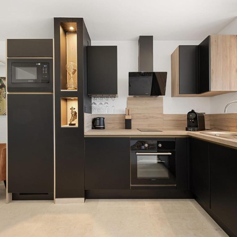 Tiffanys Heliopolis Design & premium apartment with terrace - Apartment - 6