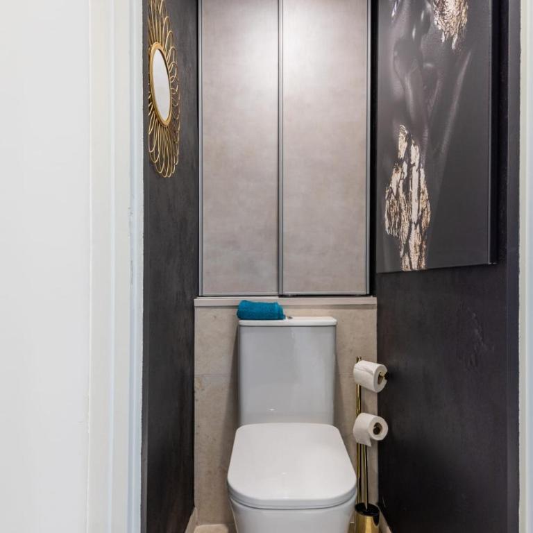 Tiffanys Heliopolis Design & premium apartment with terrace - Apartment - 23