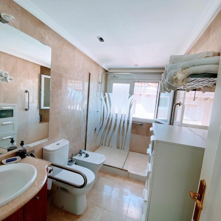 House with sea views and swimming pool - Villa - 28