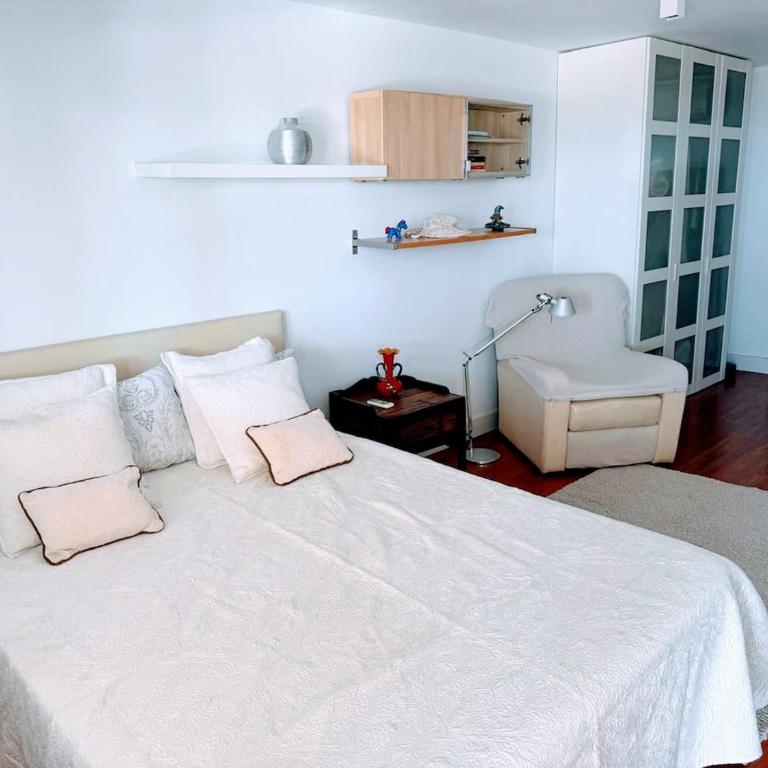 House with sea views and swimming pool - Villa - 48