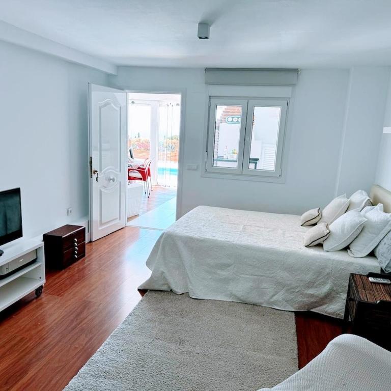 House with sea views and swimming pool - Villa - 49