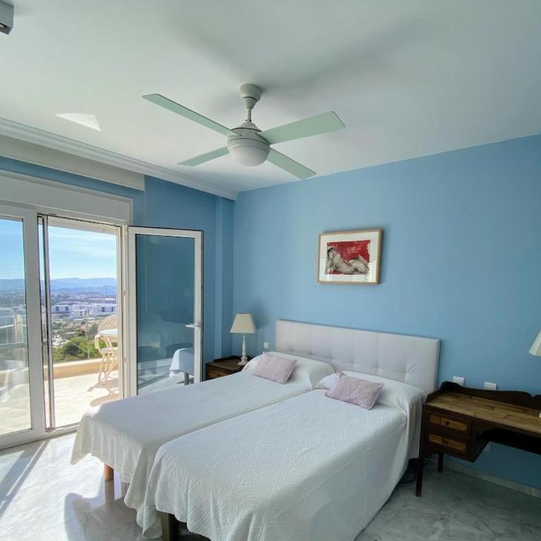 House with sea views and swimming pool - Villa - 50