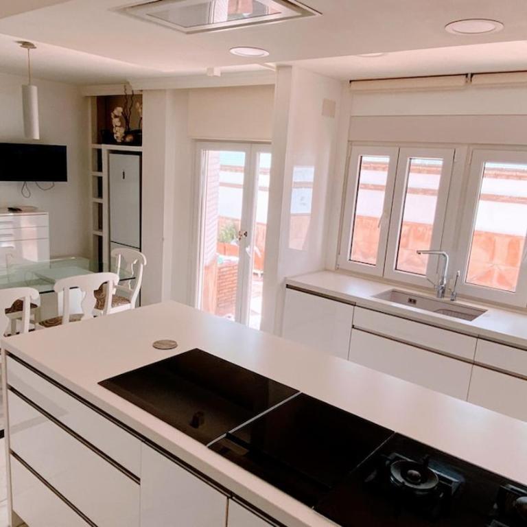 House with sea views and swimming pool - Villa - 16