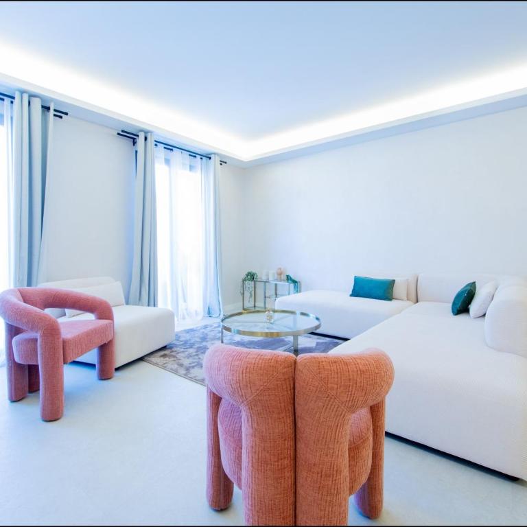 Hôtel Particulier Marceau - Central Cannes - New - Walk to La Croisette - ALPHA - Three-Bedroom Suite with balcony - 2