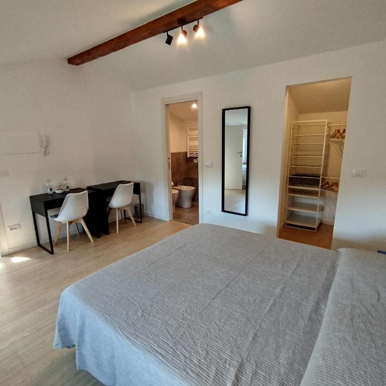 Affittacamere il Ciliegio - Camera Matrimoniale/Doppia con Letti Singoli con Bagno Privato - 4