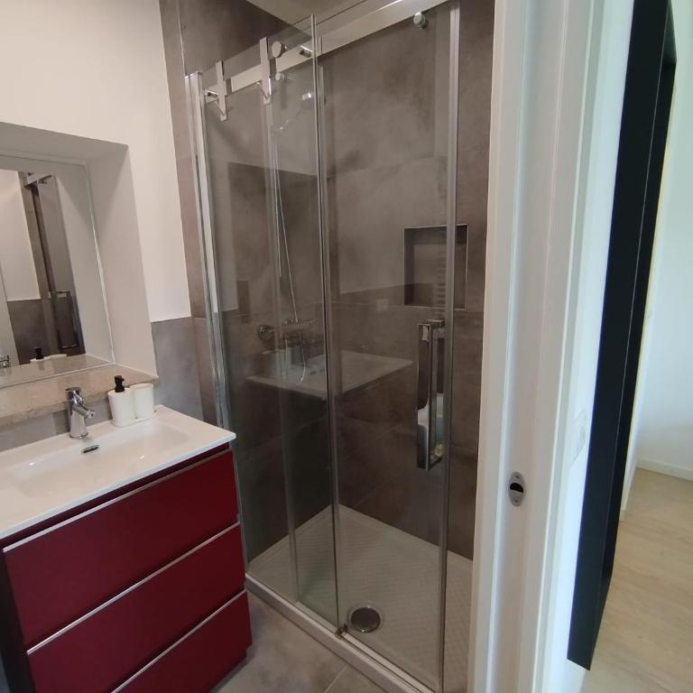 Affittacamere il Ciliegio - Camera Matrimoniale/Doppia con Letti Singoli con Bagno Privato - 4