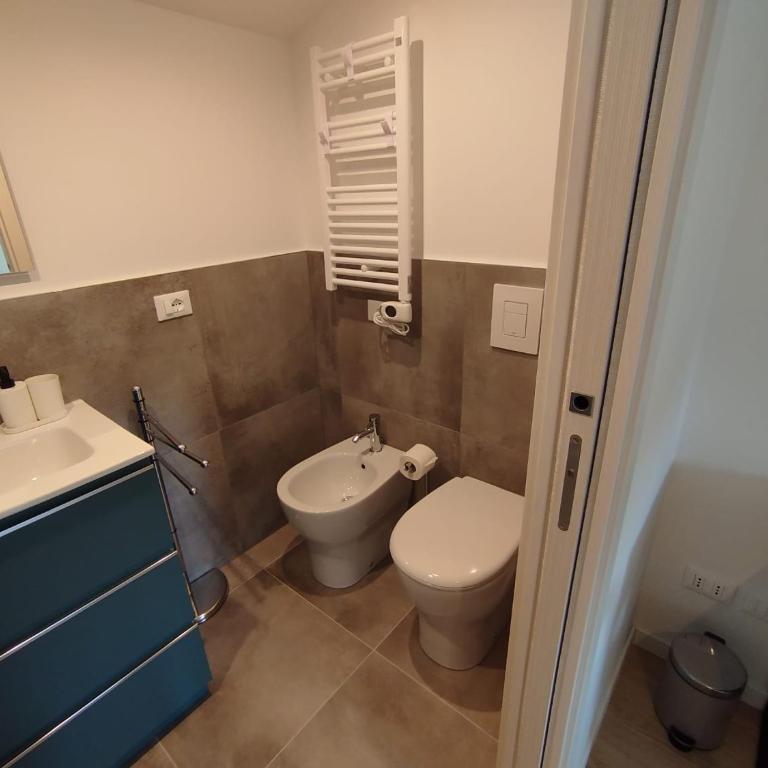 Affittacamere il Ciliegio - Camera Matrimoniale/Doppia con Letti Singoli con Bagno Privato - 4