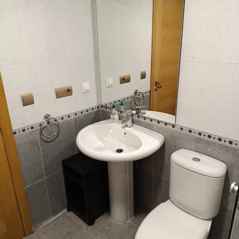 Piso Veteris - Three-Bedroom Apartment - 25