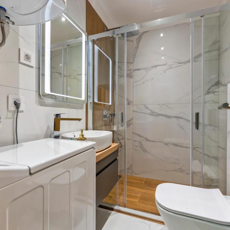 Balkan 7 - One-Bedroom Apartment - 3