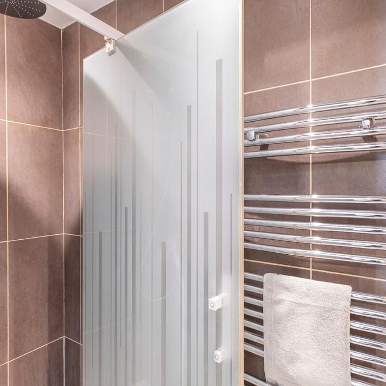 Le 45 Clémenceau - Superbe logement proche plages et Palais - Appartement 1 Chambre - 9