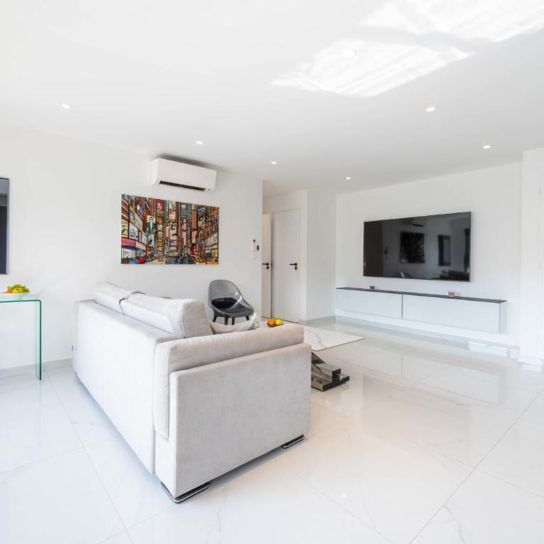 Central 1-Br with Balcony Rue dAntibes Cannes - Apartment - 6