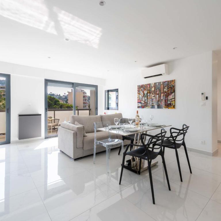 Central 1-Br with Balcony Rue dAntibes Cannes - Apartment - 10