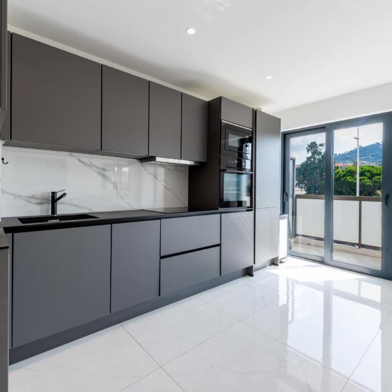 Central 1-Br with Balcony Rue dAntibes Cannes - Apartment - 13
