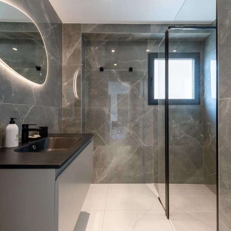 Central 1-Br with Balcony Rue dAntibes Cannes - Apartment - 20