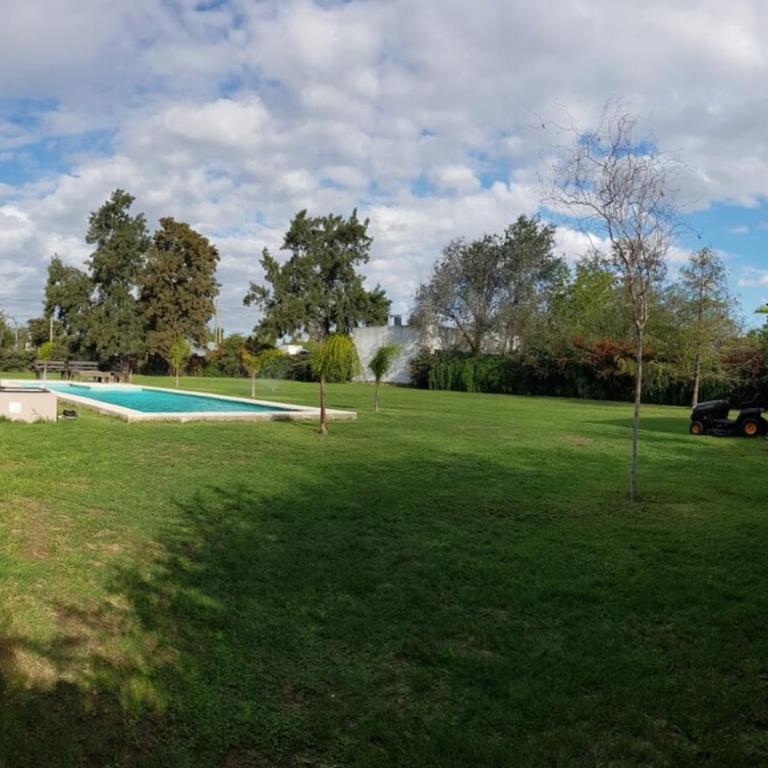 Quinta con pileta y cancha de FB - Casa con 1 dormitorio - 26