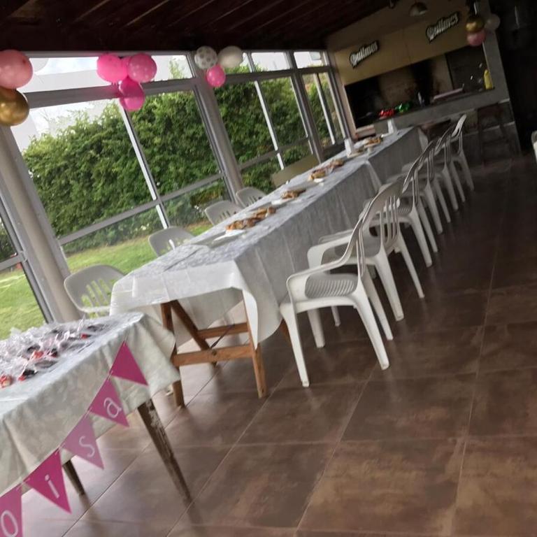 Quinta con pileta y cancha de FB - Casa con 1 dormitorio - 24