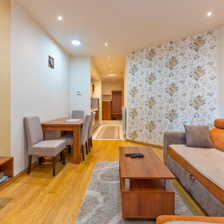 Kalman Dunja - One-Bedroom Apartment - 2