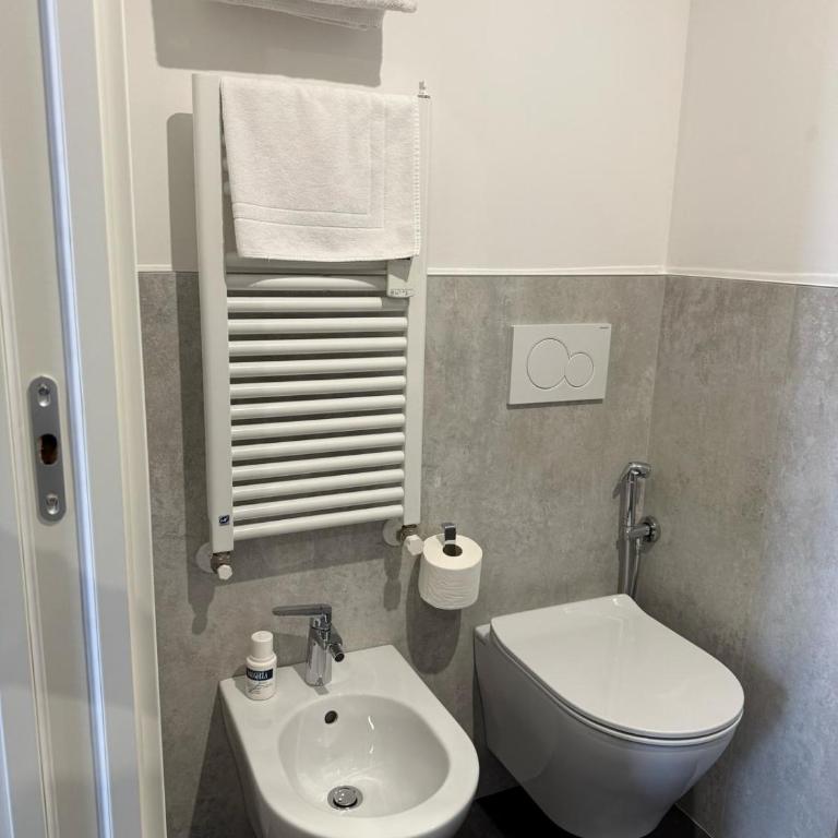 ANGELICA Luxury - Camera Matrimoniale con Bagno Privato - 3