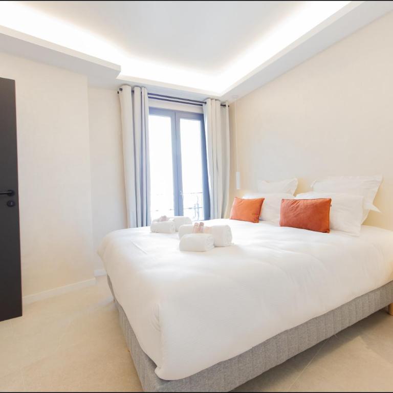 Hôtel Particulier Marceau - Central Cannes - New - Walk to La Croisette - EPSILON -Three-Bedroom Suite with balcony - 13