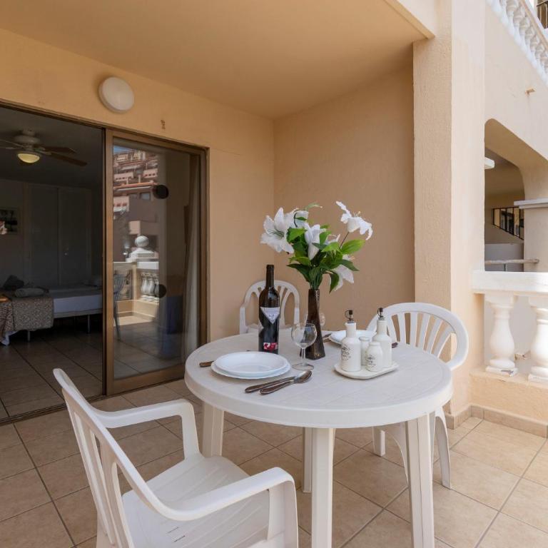 Lovely Studio Apartment Communal Heated Pool - Apartamento Estudio con balcón - 5
