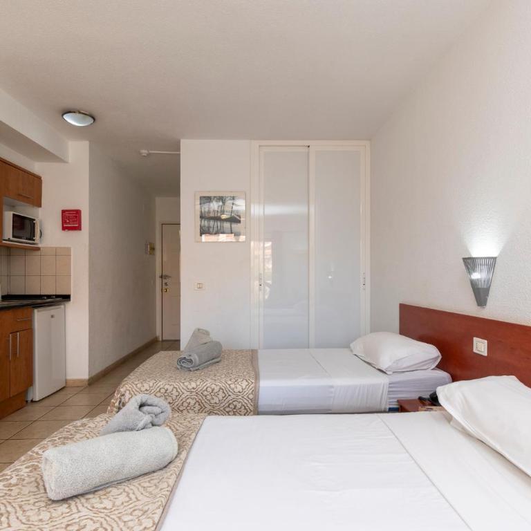 Lovely Studio Apartment Communal Heated Pool - Apartamento Estudio con balcón - 8