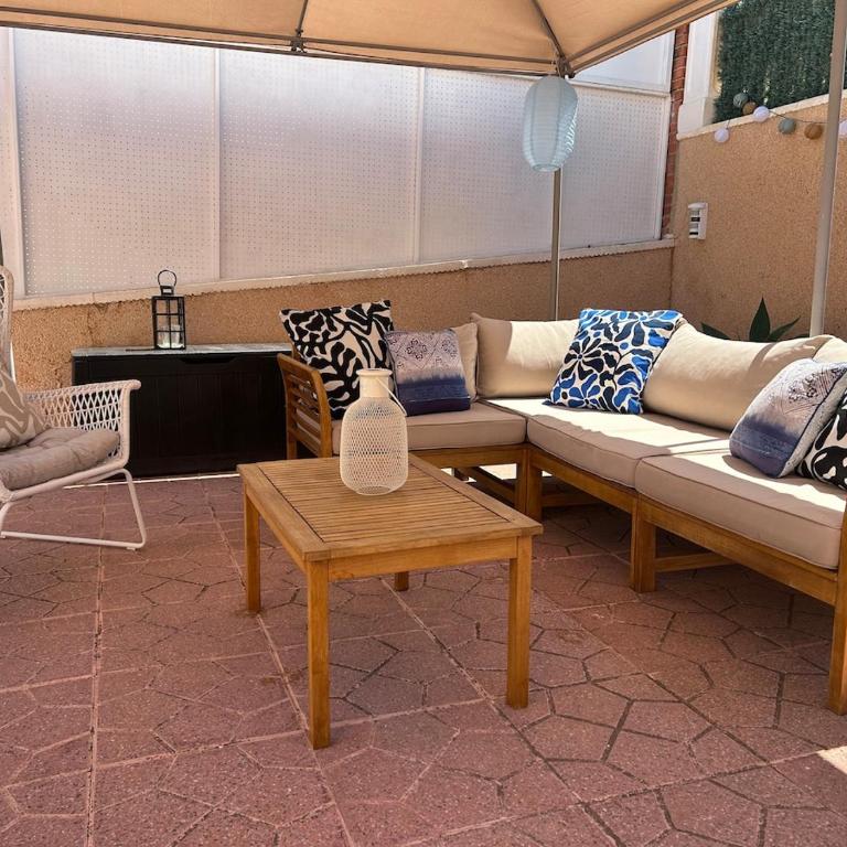 Casa Bellevue - Two-Bedroom Apartment with Balcony and Terrace - 16