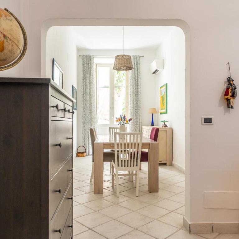 A casa di GIO&GRACE - Appartamento con 3 Camere da Letto e con Balcone - 7