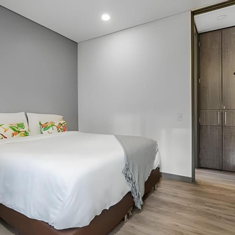Class Suites 202 - Colorido con piscina y gym - Apartment - 3