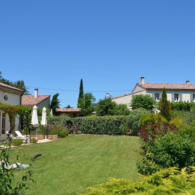Gîtes les Cerisiers 1 - Maison 4 Chambres - 14