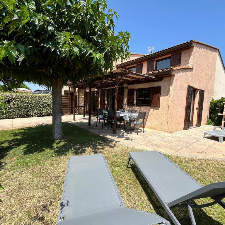 Domaine de vacances à 600m de la plage, villa climatisée 3 chambres 7 couchages WIFI animations piscines en suppléments LRTAMJ36 - Maison 4 Chambres - 18