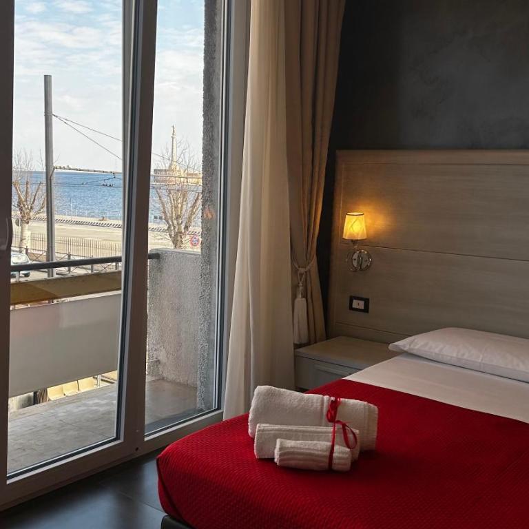 B&B Margherita - Deluxe Double or Twin Room with Sea View - 5