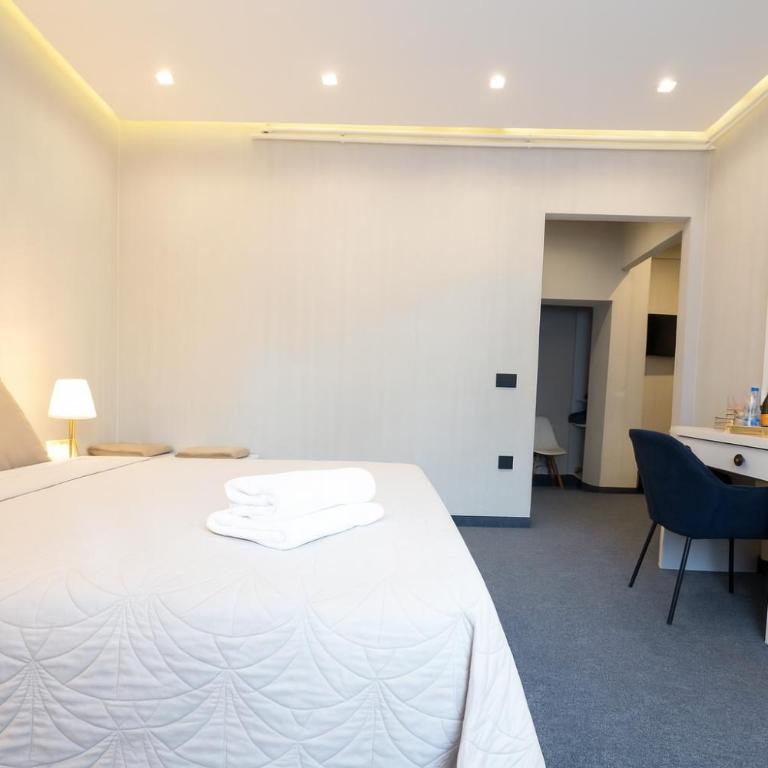 Central Belgrade Apartments - Deluxe Apartment - 5
