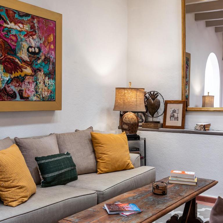 Casa Jari, 2BR Centro Home with Rooftop Terrace - Two-Bedroom House - 3