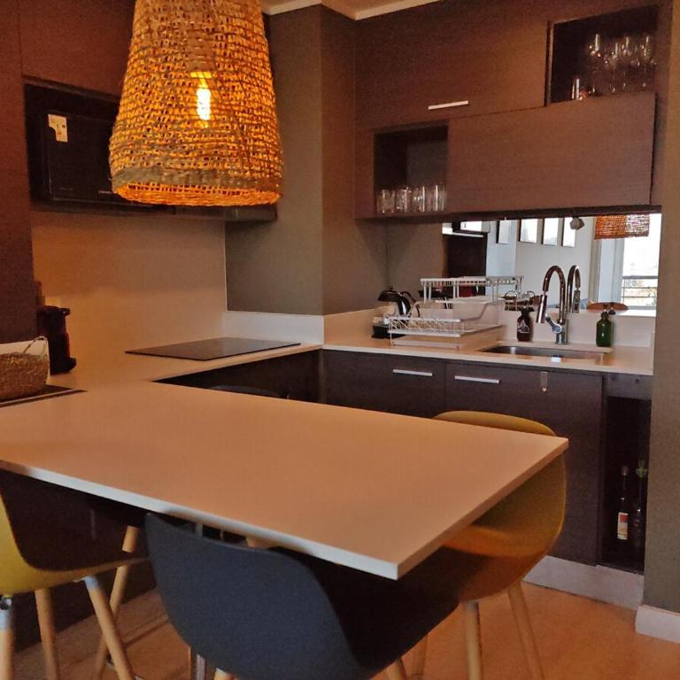 Stunning Lake & Volcano Views - Two-Bedroom Apartment - 8