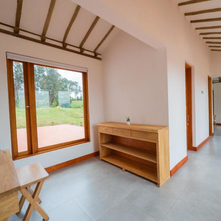 CasaBlanca1 - Three-Bedroom House - 17