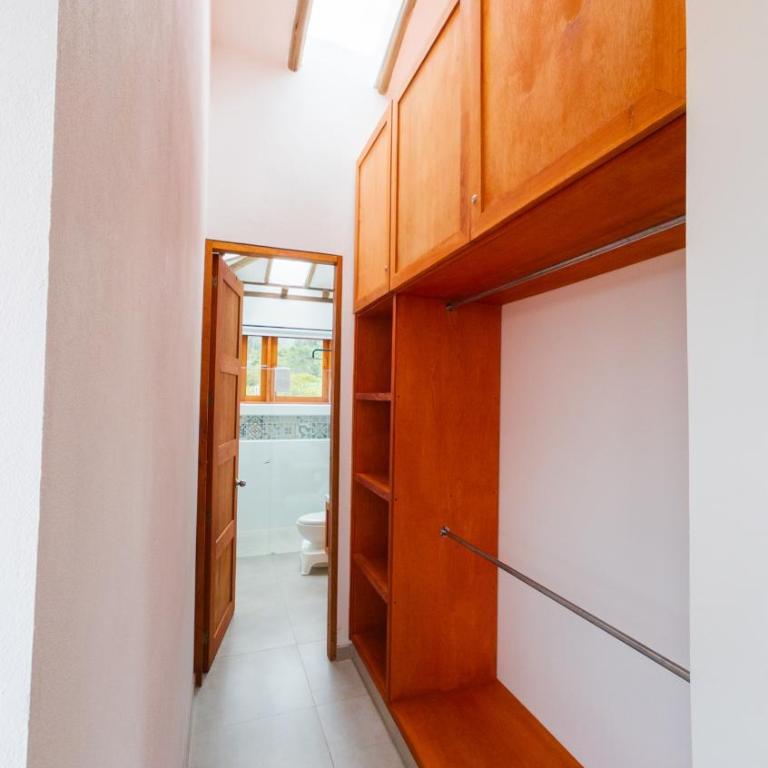 CasaBlanca1 - Three-Bedroom House - 31