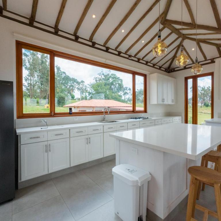 CasaBlanca1 - Three-Bedroom House - 25