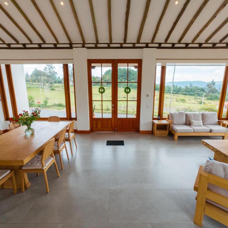 CasaBlanca1 - Three-Bedroom House - 30